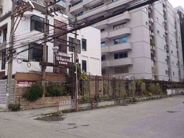 15 Suites Condo - Khlong Toei Nuea Sub District