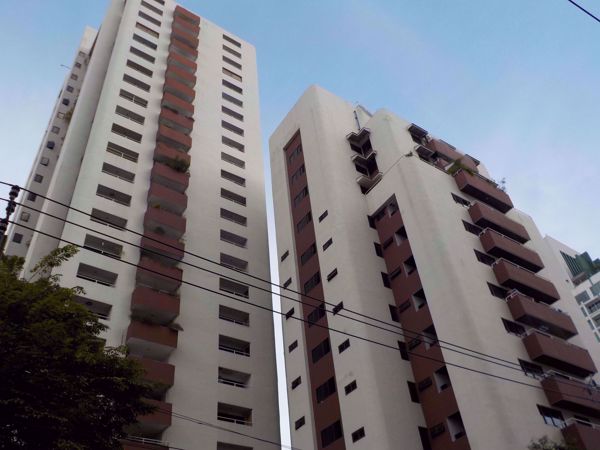 0003515_w_prestige-towers_600.jpeg