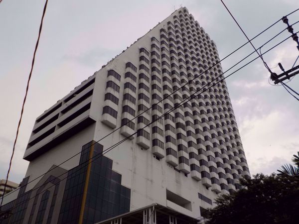 0007593_w_omni-tower-sukhumvit-nana_600.jpeg