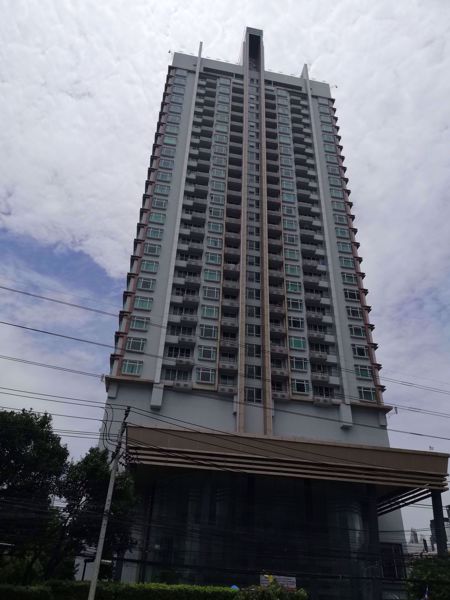 0042192_w_circle-condominium_600.jpeg