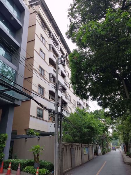0010857_w_sathorn-place-the-18th-apartment_600.jpeg
