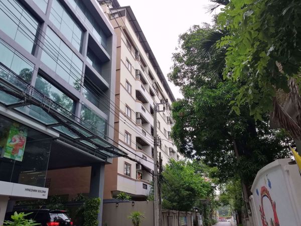 0010858_w_sathorn-place-the-18th-apartment_600.jpeg