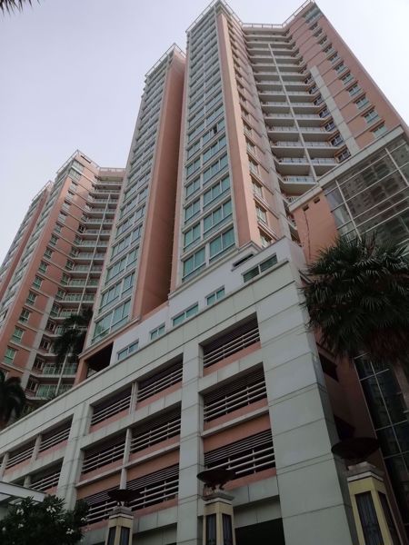 0012241_w_the-narathiwas-residence_600.jpeg