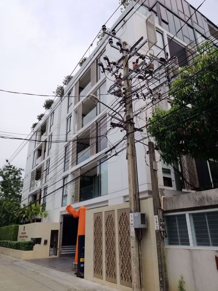 0012490_w_issara-collection-sathorn_600.jpeg