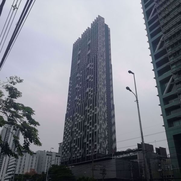 0013932_w_the-met_600.jpeg