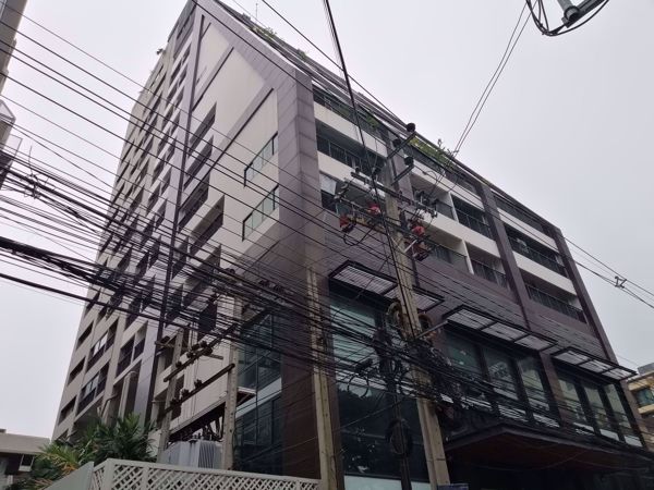 0020492_w_renova-residence-chidlom_600.jpeg