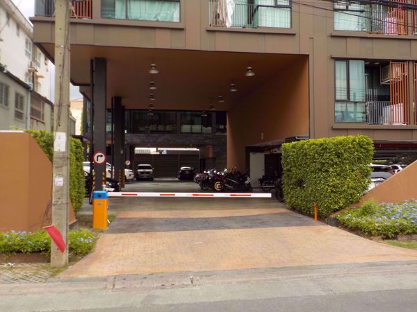 0022163_w_brown-condo-ratchada-32_600.jpeg