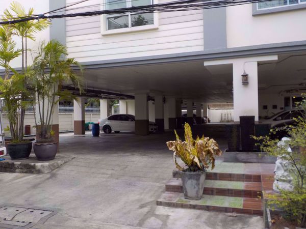 0024895_w_grand-view-condominium_600.jpeg