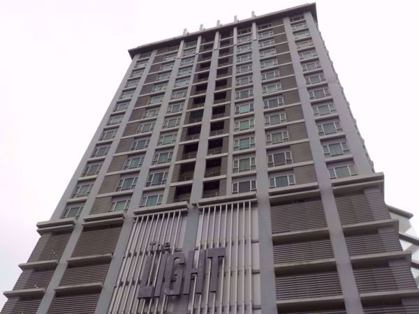 0029565_w_the-light-ladprao_600.jpeg