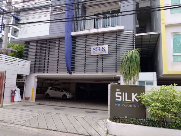 0057134_w_the-silk-phaholyothin-3_600.jpeg
