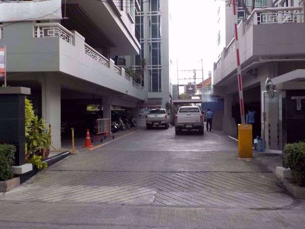 0065769_w_the-next-ladprao_600.jpeg